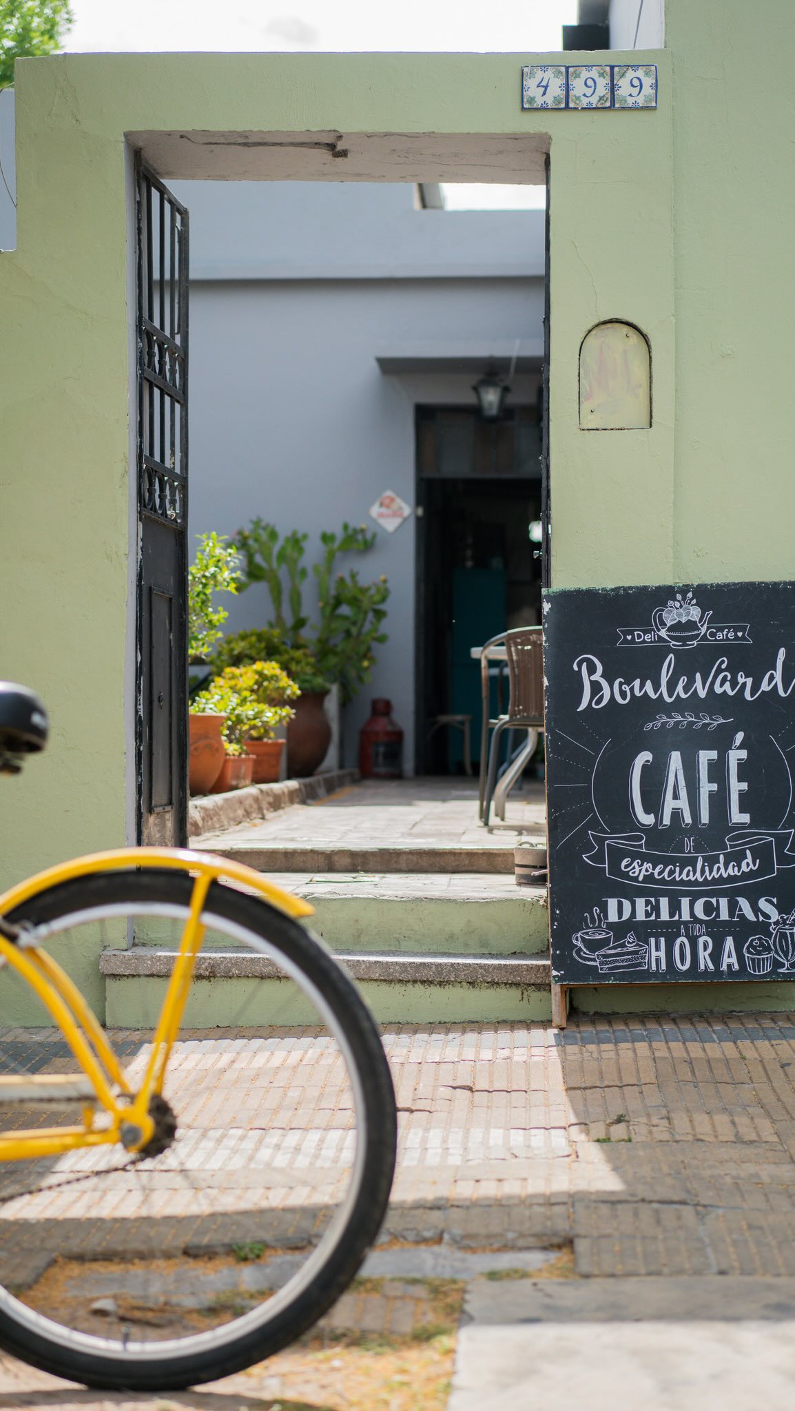 Boulevard Deli & Café