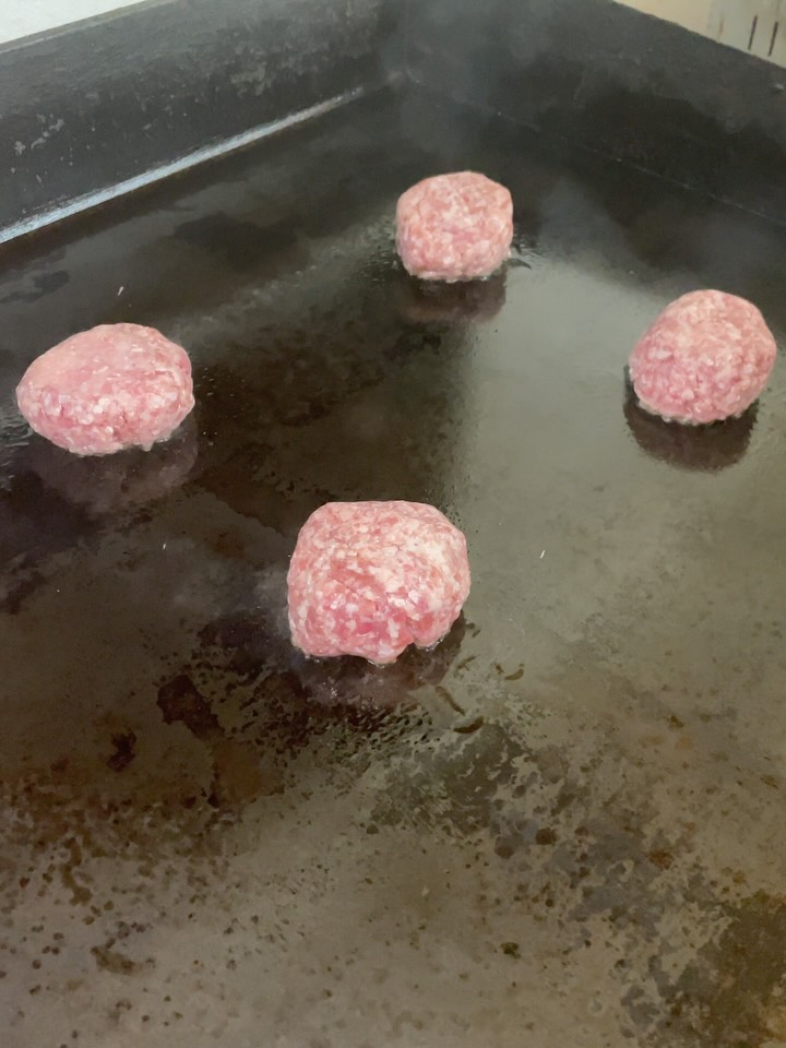 FITO’S SMASH BURGERS