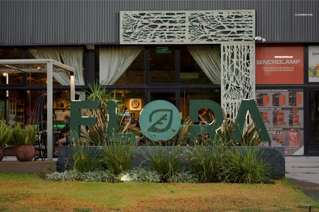 FLORA CAFÉ